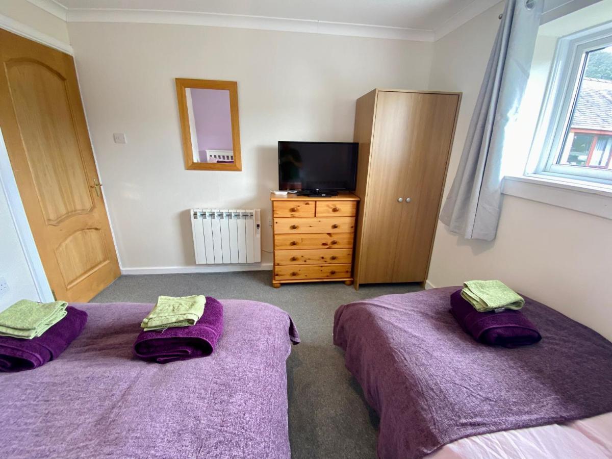 Cosy Town Bungalow Inverlochy Extérieur photo